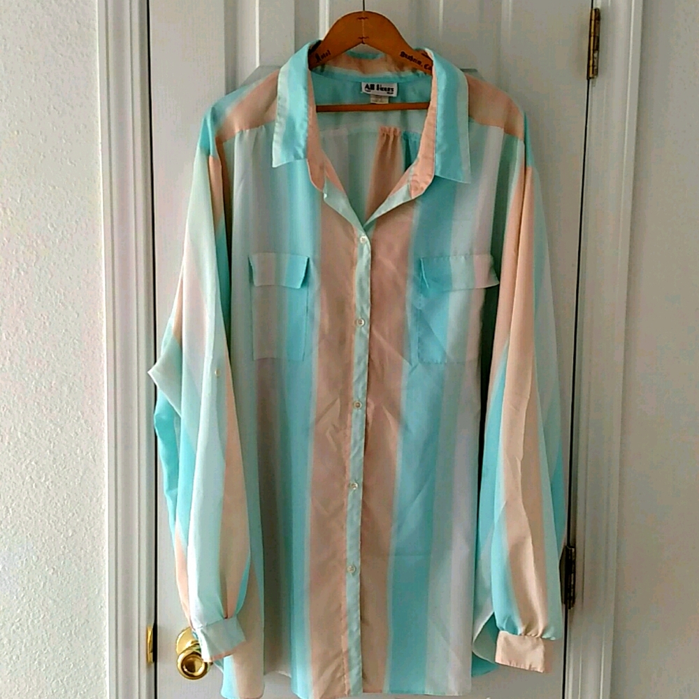 Plus Size. Vintage USA Made Blouse!